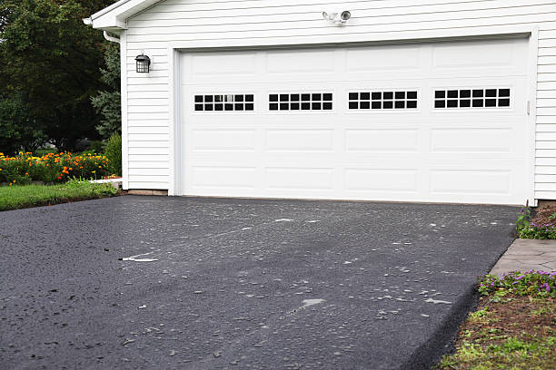 Best Retail Junk Removal  in Bath, MI